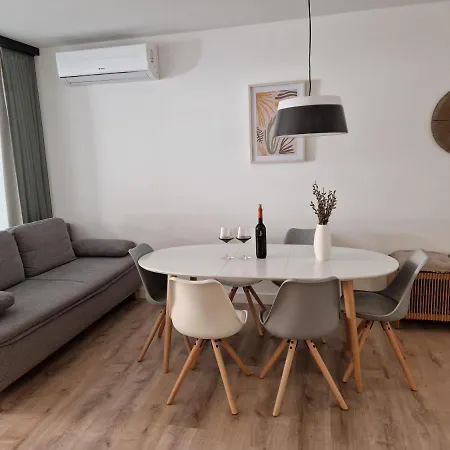 Apartment Alena - Prestige And New Premantura