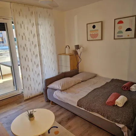 Apartment Alena - Prestige And New