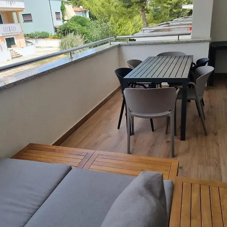 Alena - Prestige And New Apartman *