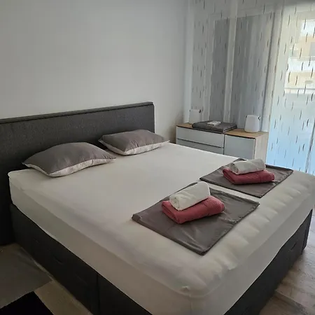 Apartment Alena - Prestige And New *